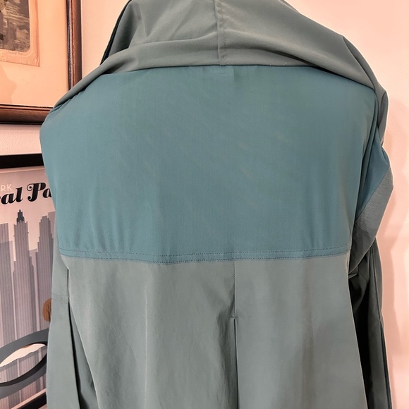 Athleta Teal Quarter-Zip Pullover with Mesh Ventilation SZ S - Picture 7 of 10